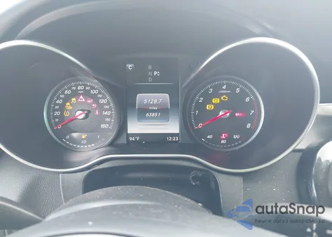 2017 Mercedes-Benz C 300 4Matic z USA, uszkodzony, nr VIN WDDWJ4KB5HF448505